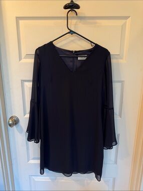 Eliza J Navy Long-Sleeve V-Neck Chiffon Shift Dress